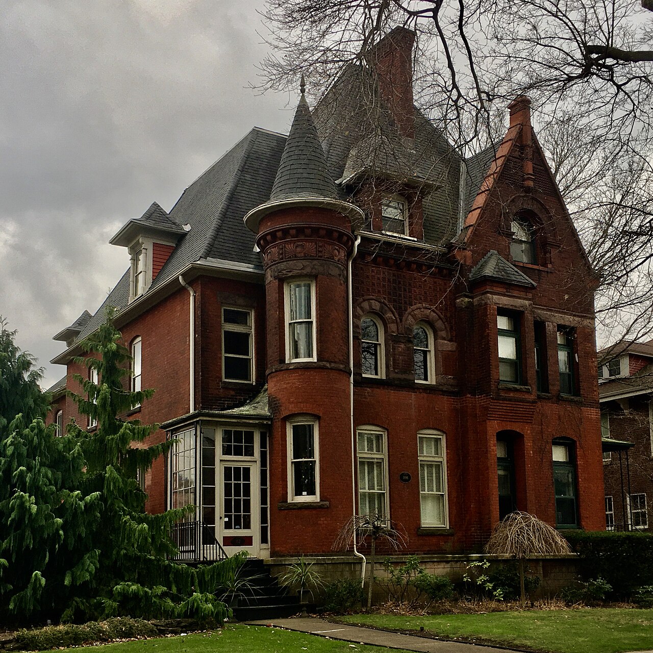 Why Buyers Should Give Older Listings a Second Look in Spring 2026